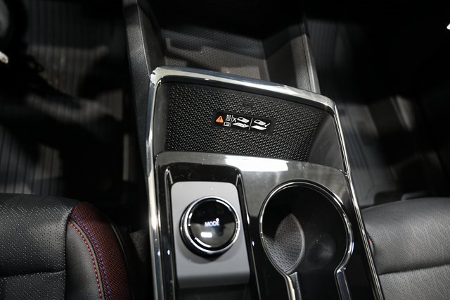 New 2026 Chevrolet Equinox RS w/ LPO, Floor Liner Package image 19