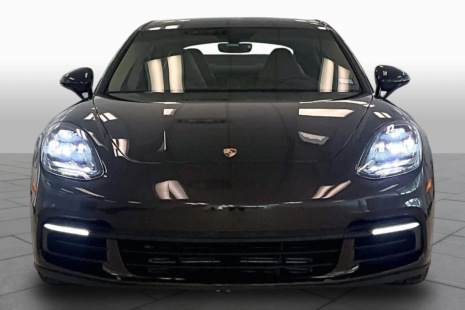 Used 2018 Porsche Panamera 4 AWD/4WD image 3