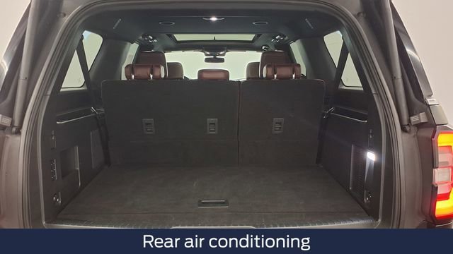 Used 2022 Ford Expedition Max Limited image 12