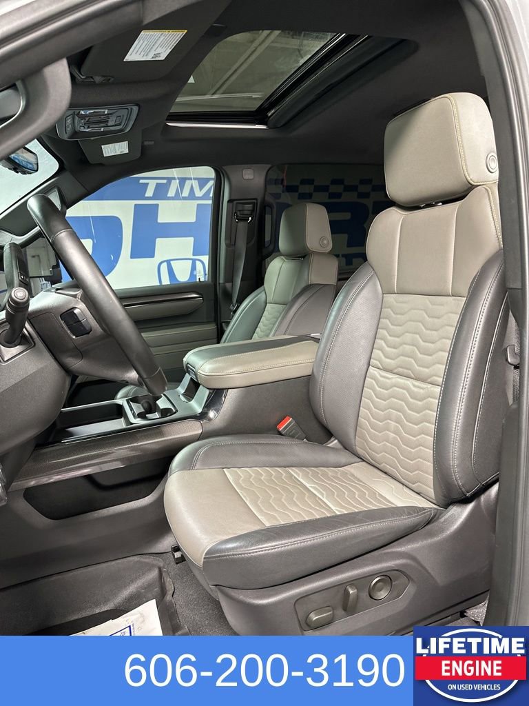 Used 2024 Chevrolet Silverado 2500 ZR2 w/ Technology Package image 19
