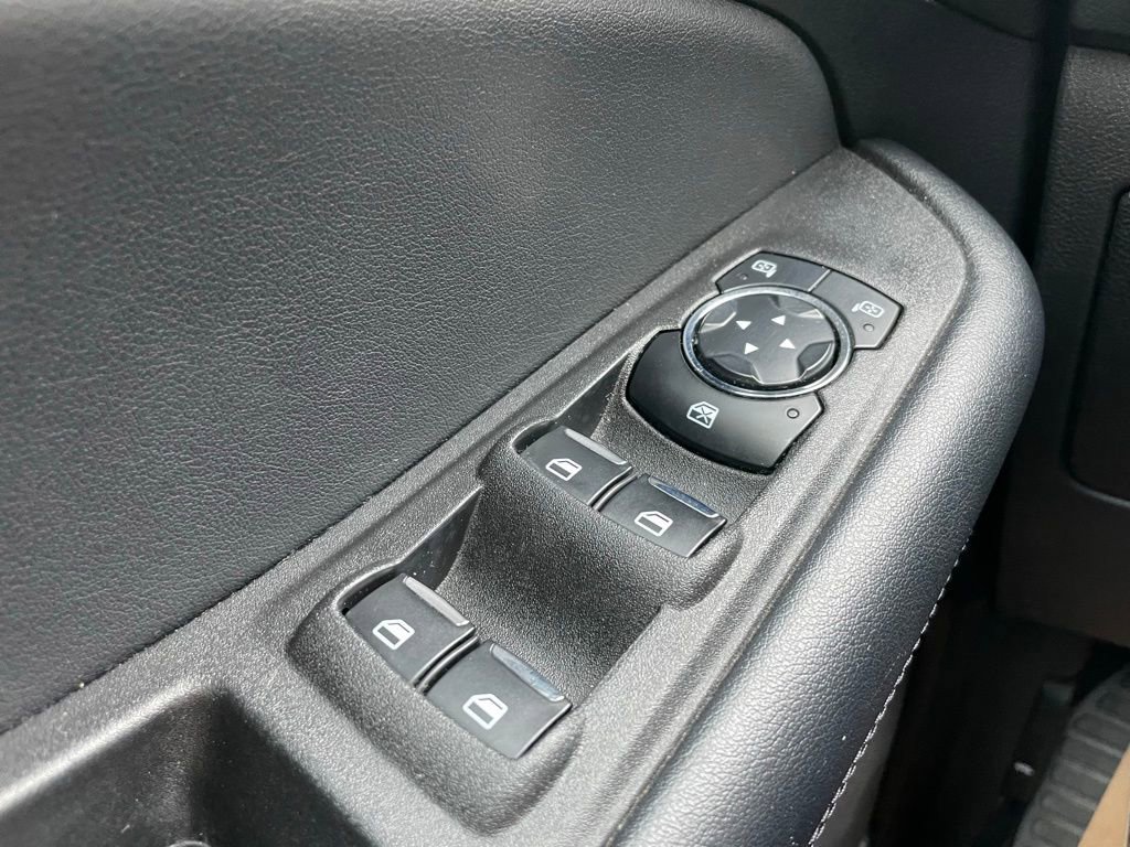 Used 2023 Ford Edge SEL image 22