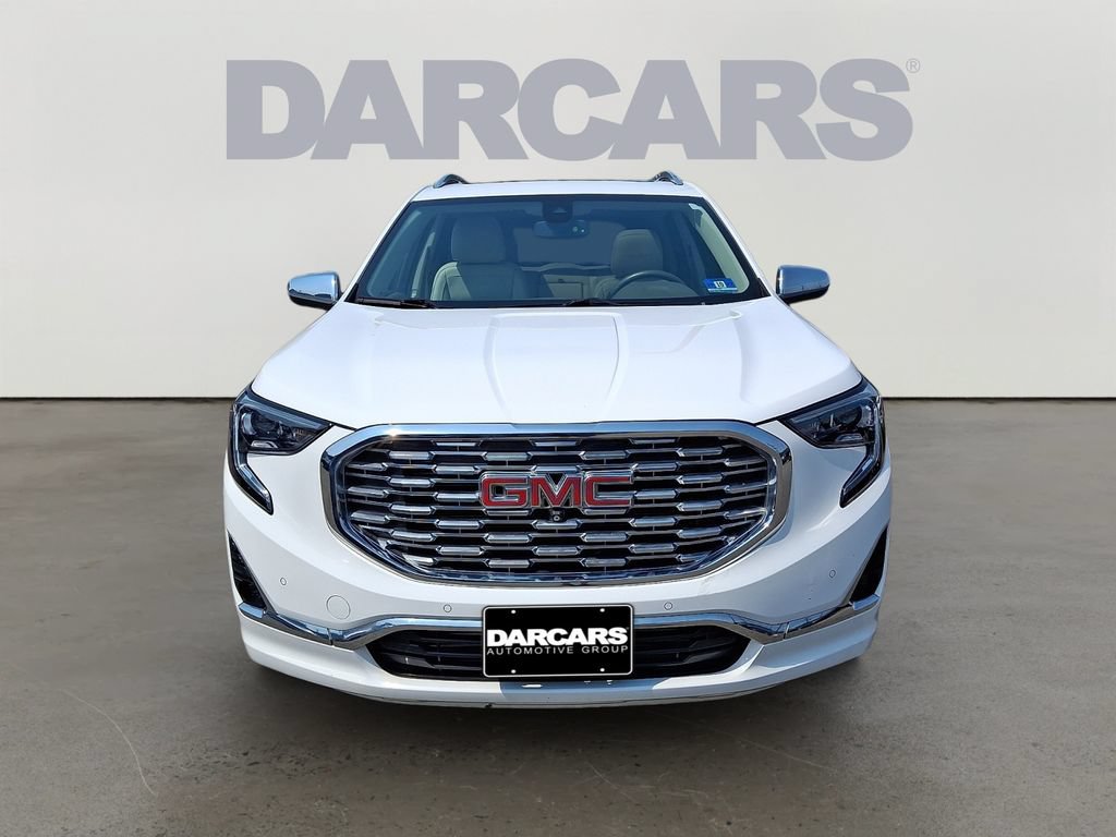 Used 2019 GMC Terrain Denali w/ Advanced Safety Package AWD/4WD image 2