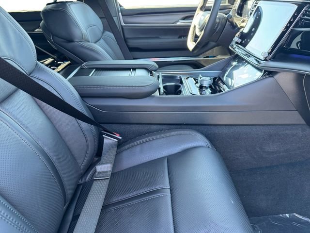 New 2026 Jeep Grand Wagoneer Summit w/ Premium Group III AWD/4WD image 20