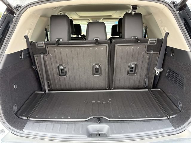 New 2026 Nissan Pathfinder Platinum AWD/4WD image 9