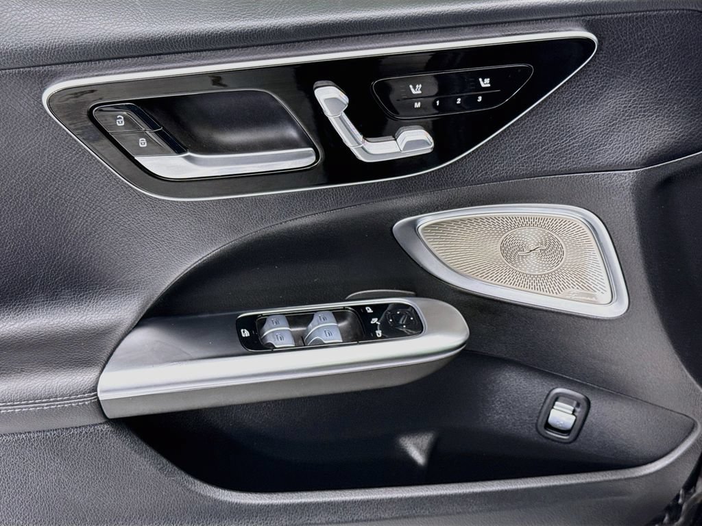 Certified 2025 Mercedes-Benz C 300 Sedan image 22