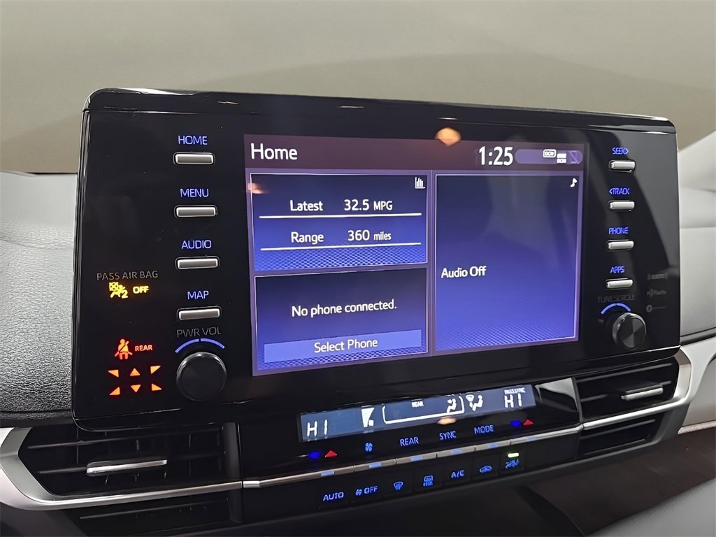 Used 2024 Toyota Sienna LE image 25