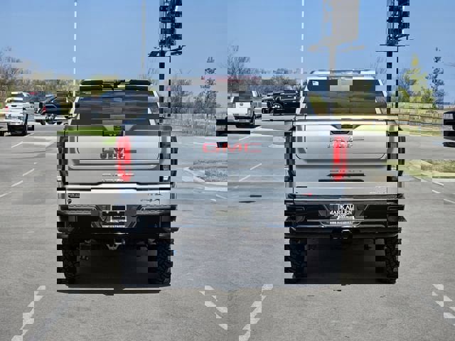 Used 2023 GMC Sierra 1500 AT4X image 6