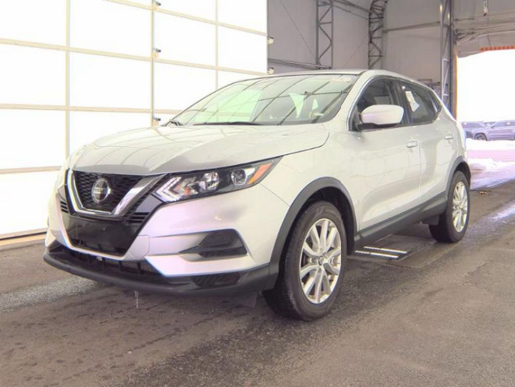 Used 2021 Nissan Rogue Sport S image 2