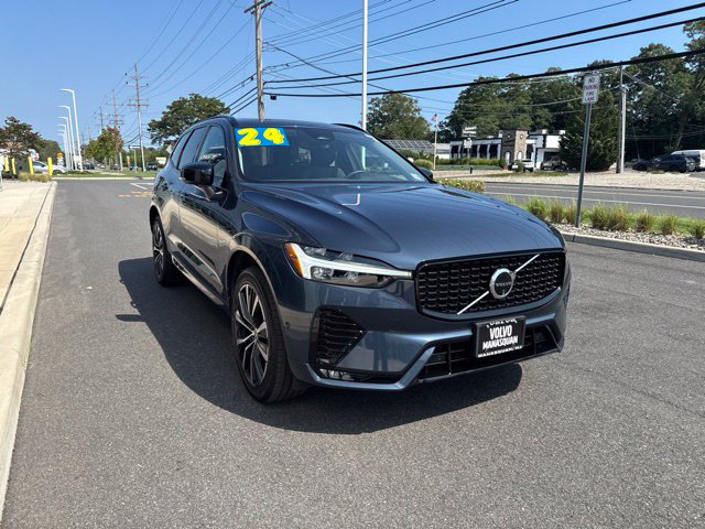 Used 2024 Volvo XC60 B5 Plus w/ Protection Package Premier AWD/4WD image 6