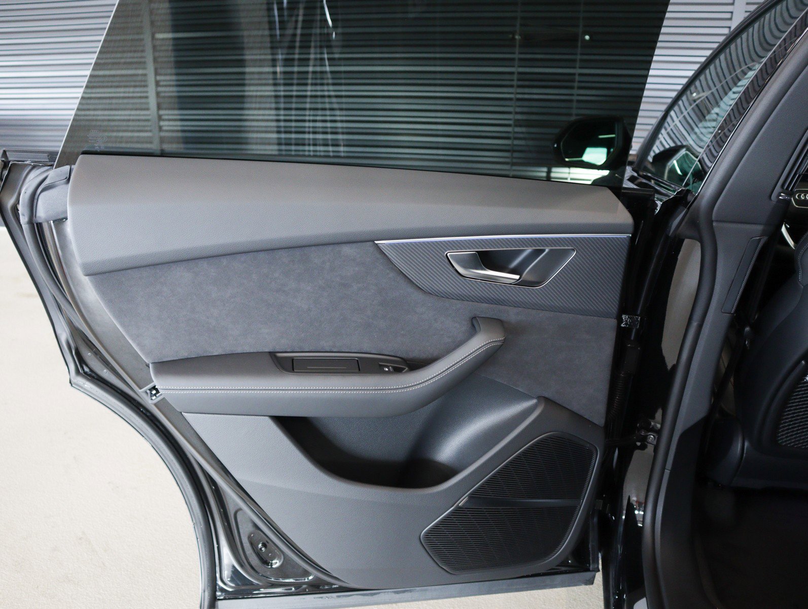 New 2026 Audi SQ8 Premium Plus image 29