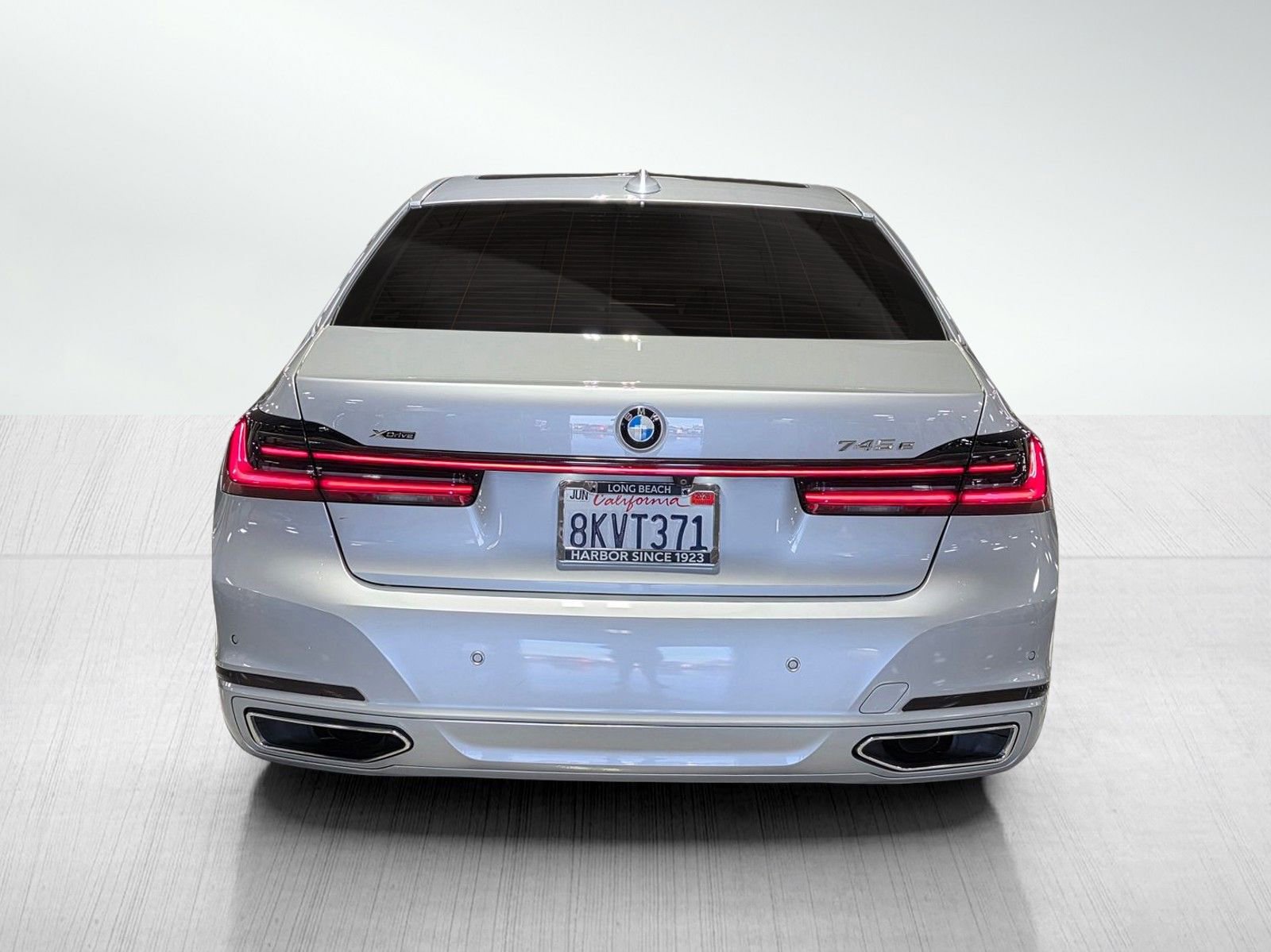 Used 2020 BMW 745e xDrive image 6