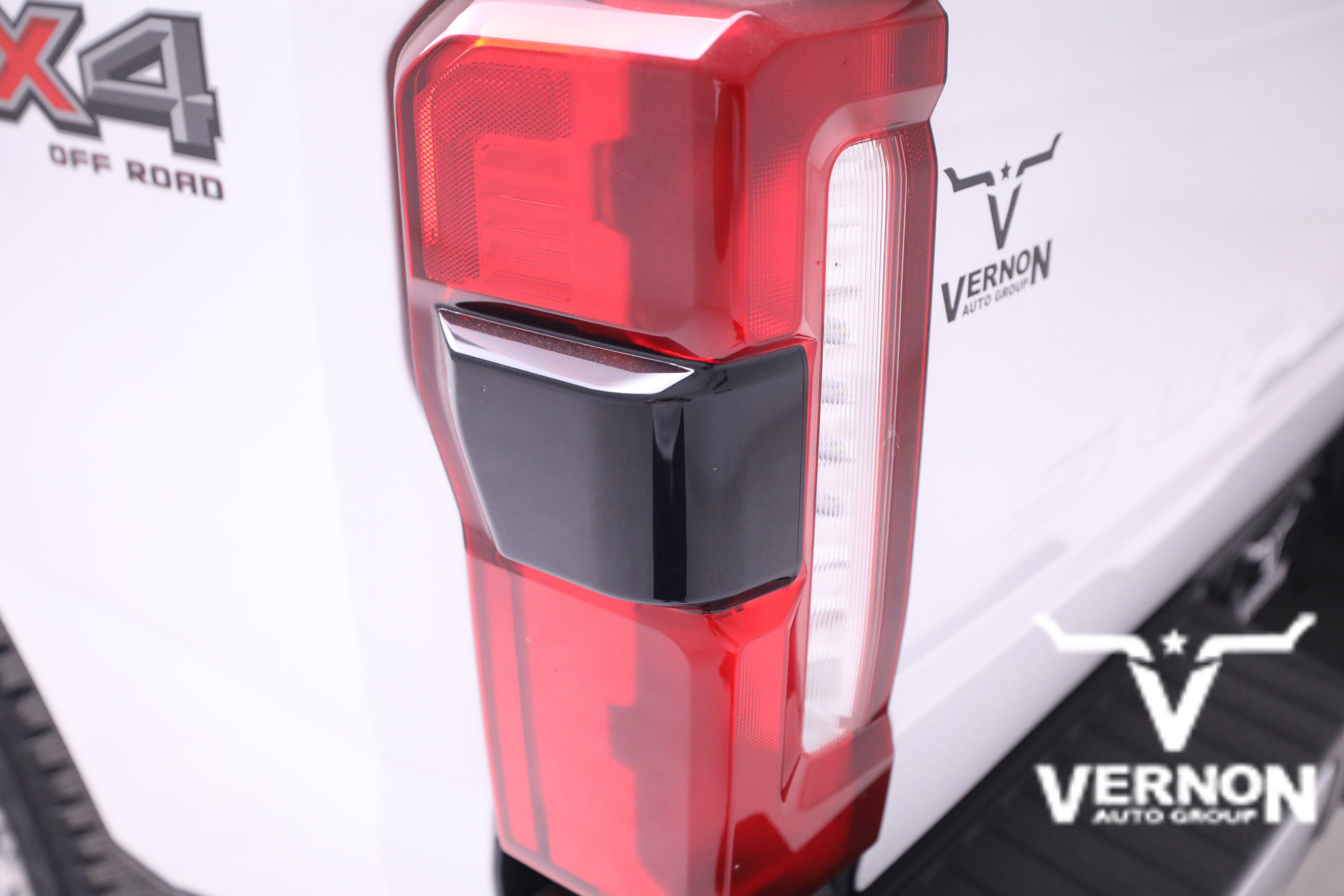 New 2026 Ford F350 Lariat w/ Chrome Package image 41