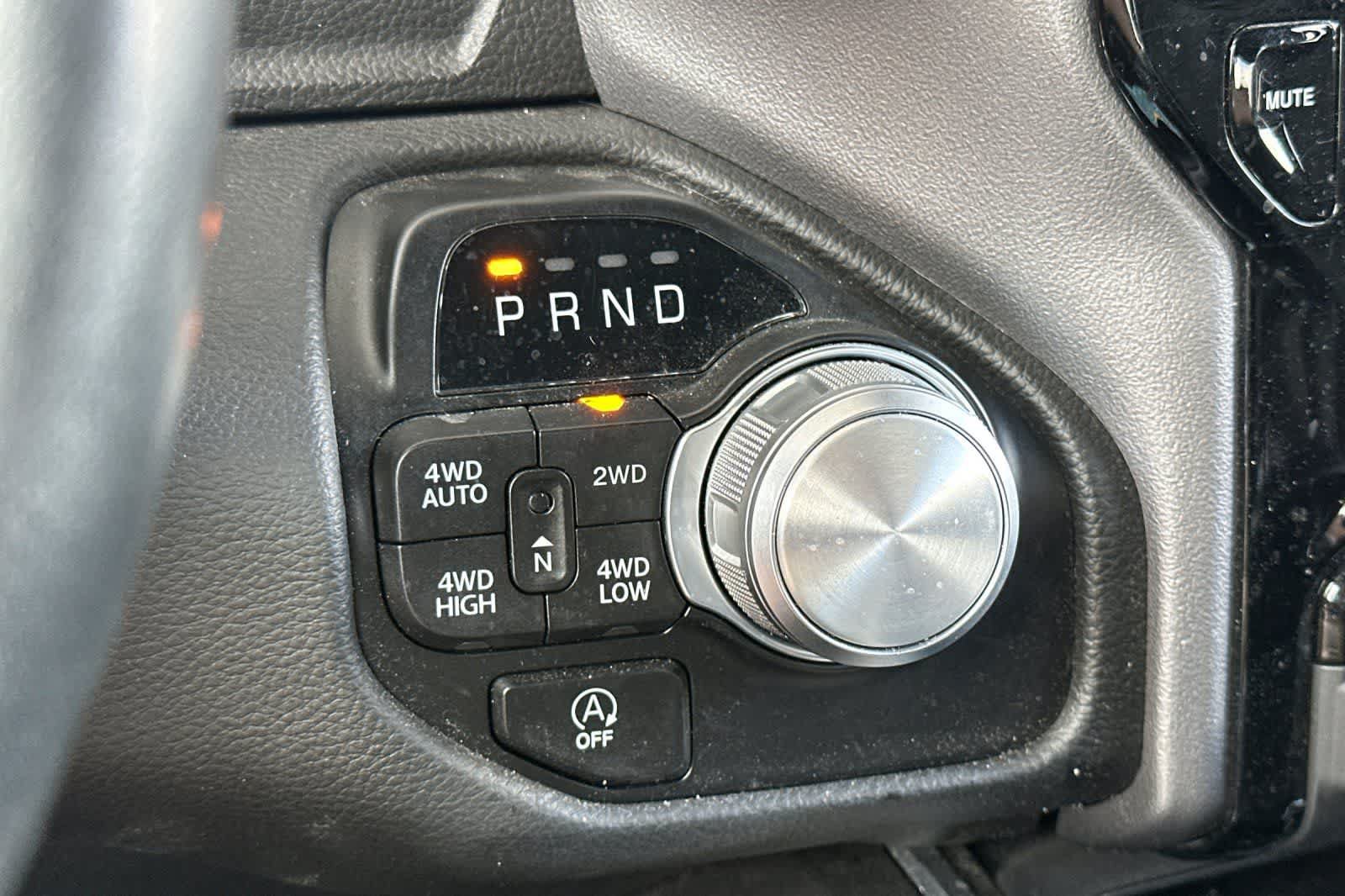 Used 2023 RAM 1500 Laramie AWD/4WD image 23