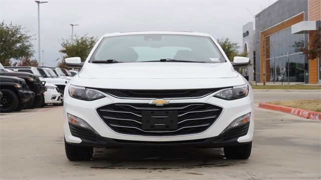 Used 2024 Chevrolet Malibu LT image 2