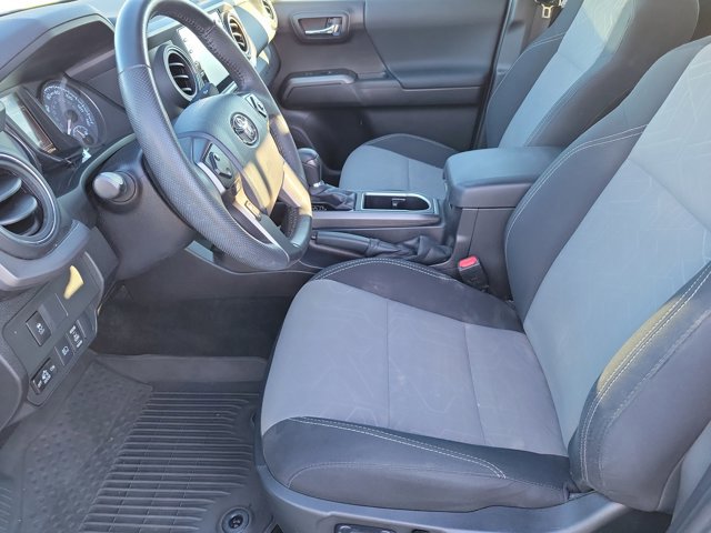 Used 2023 Toyota Tacoma TRD Off-Road image 12