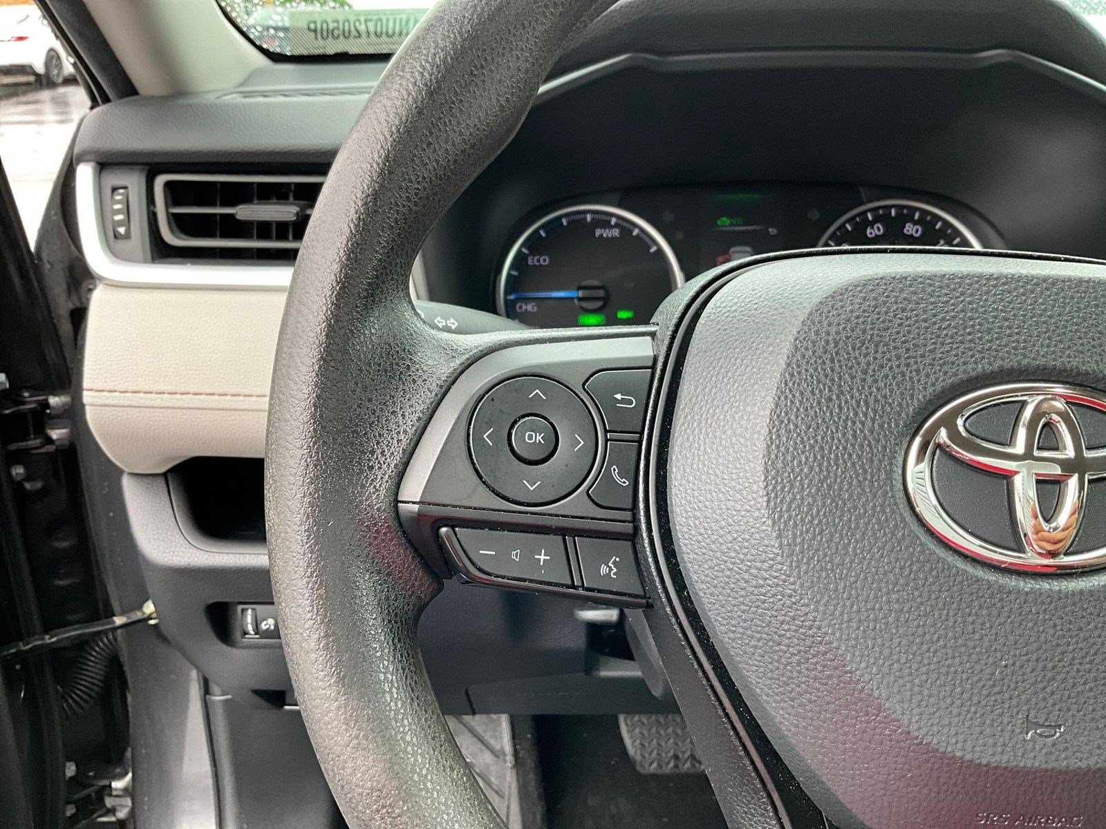 Used 2022 Toyota RAV4 XLE AWD/4WD image 10