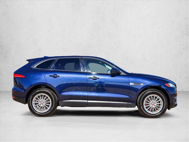 Used 2017 Jaguar F-PACE AWD/4WD image 4