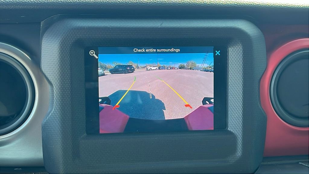 Used 2021 Jeep Gladiator Willys image 23