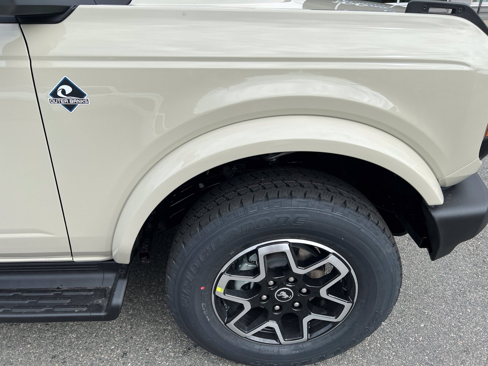 New 2026 Ford Bronco Outer Banks AWD/4WD image 9