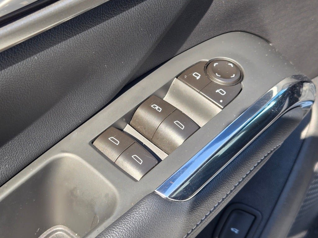 Used 2026 Chevrolet Traverse LT AWD/4WD image 19