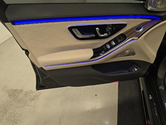 Used 2023 Mercedes-Benz S 580 4MATIC Sedan image 16