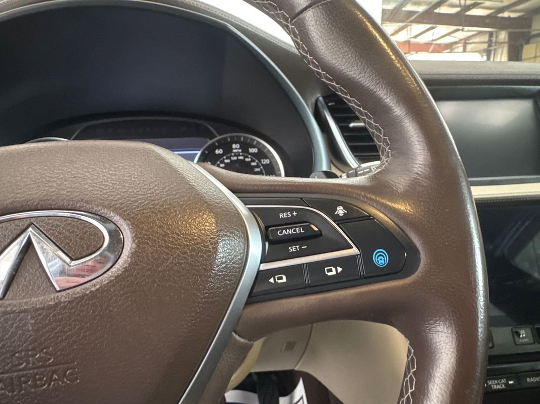 Used 2019 INFINITI QX50 Essential image 13