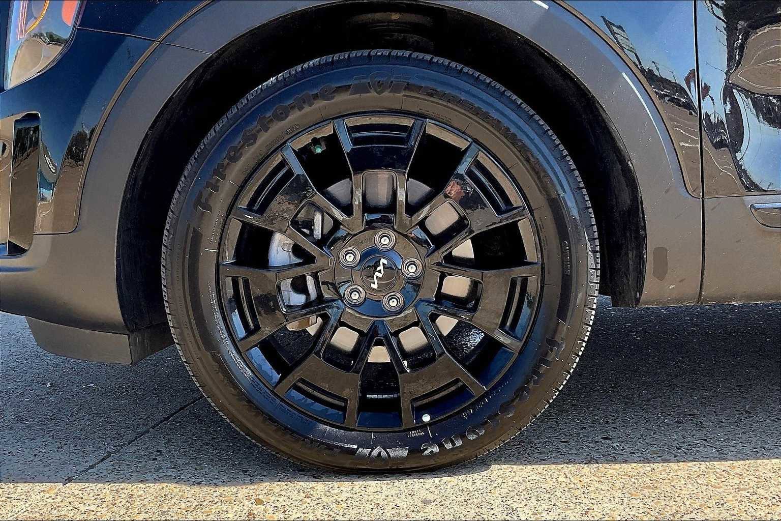Certified 2022 Kia Telluride SX w/ SX Prestige Package image 8