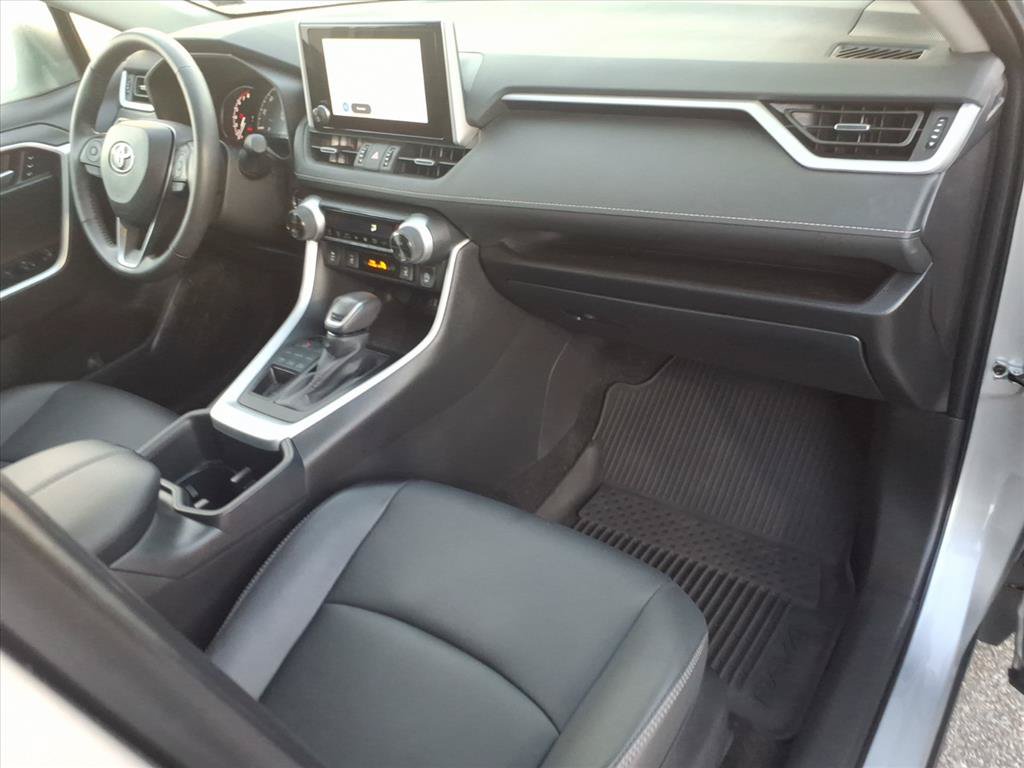 Used 2025 Toyota RAV4 XLE Premium w/ Weather Package AWD/4WD image 19
