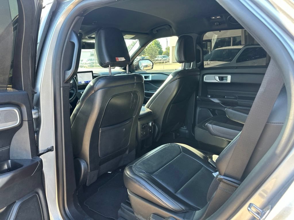 Used 2020 Ford Explorer Limited RWD image 15