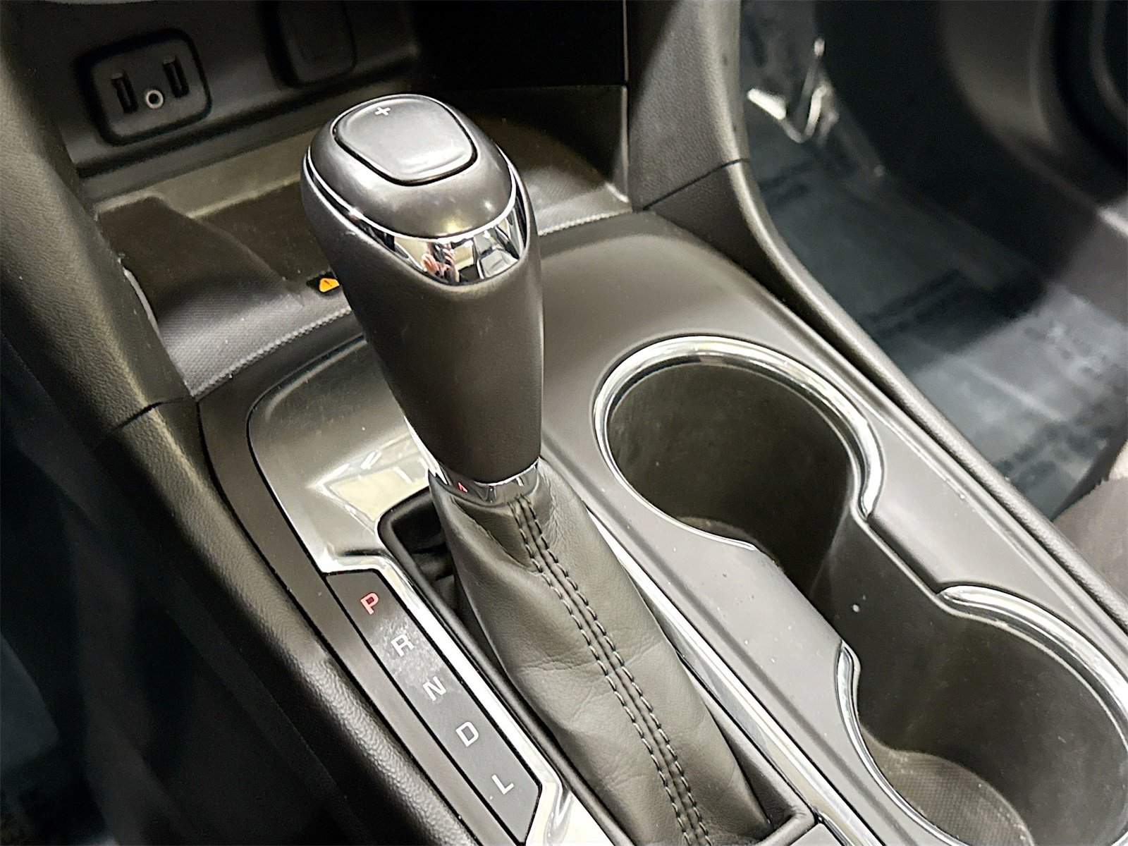 Used 2018 Chevrolet Equinox Premier image 17