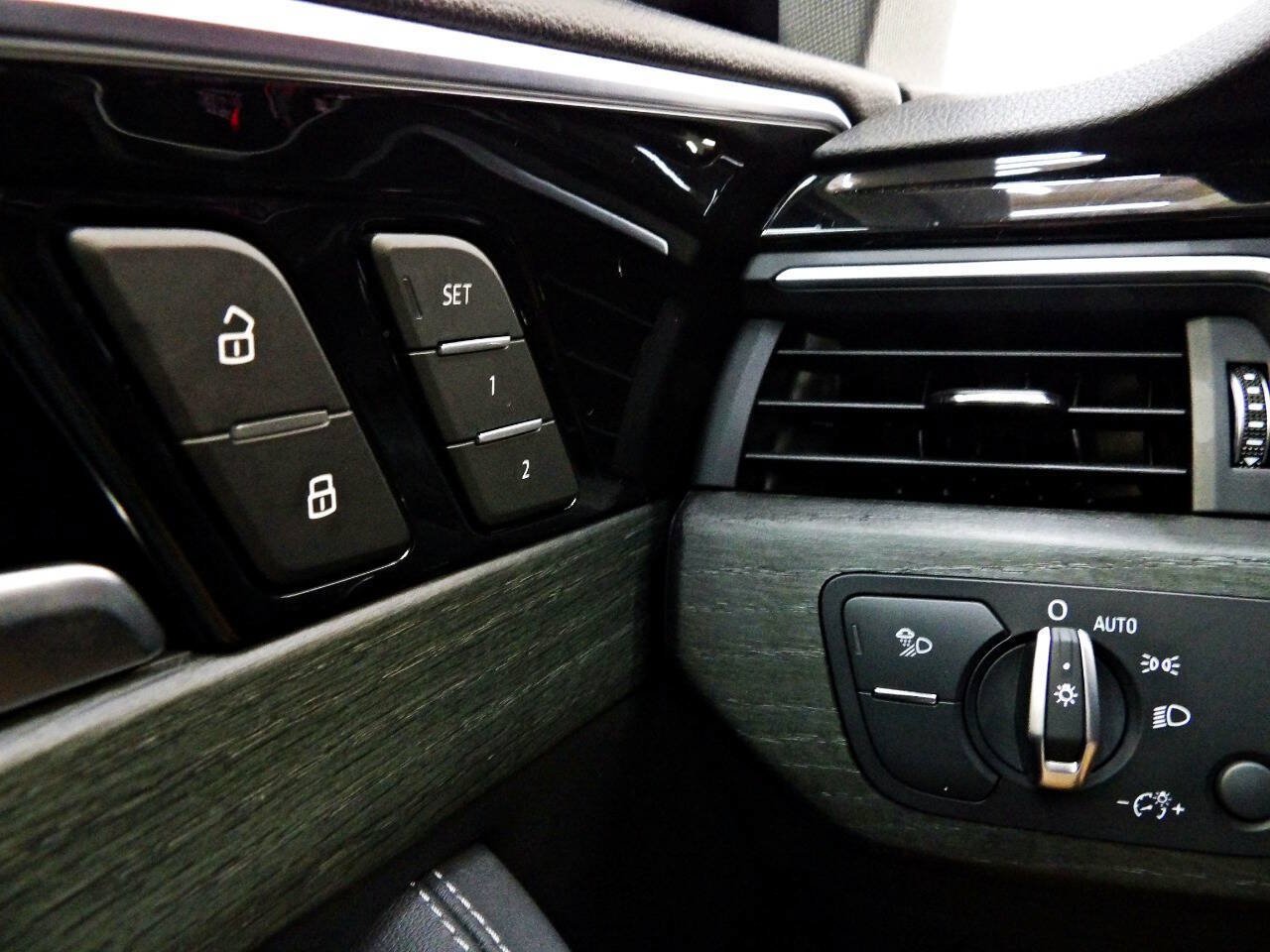 Used 2021 Audi A4 2.0T Premium Plus AWD/4WD image 22