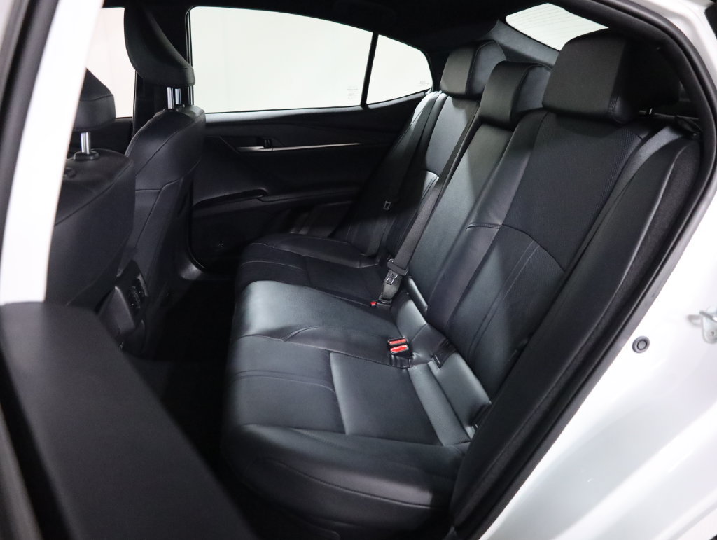 Used 2025 Toyota Camry XSE FWD image 34