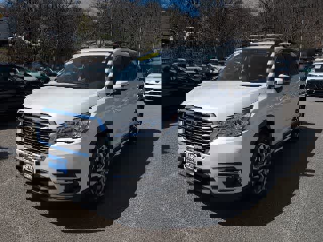 Used 2022 Subaru Ascent Limited image 1