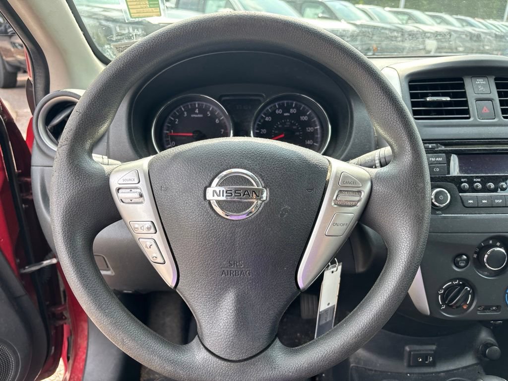 Used 2017 Nissan Versa SV w/ Fog Lights Package FWD image 9