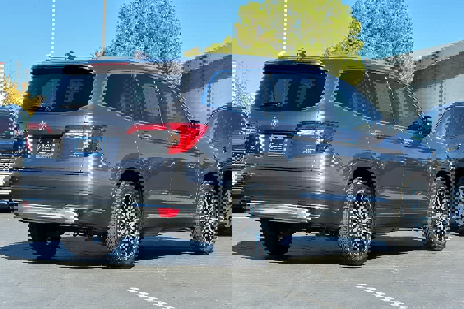 Used 2019 Honda Pilot Touring video 2