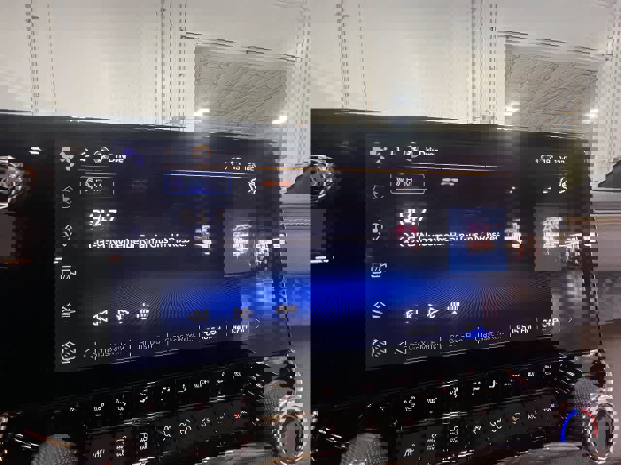 Used 2023 Chevrolet Colorado ZR2 w/ ZR2 Convenience Package III image 24