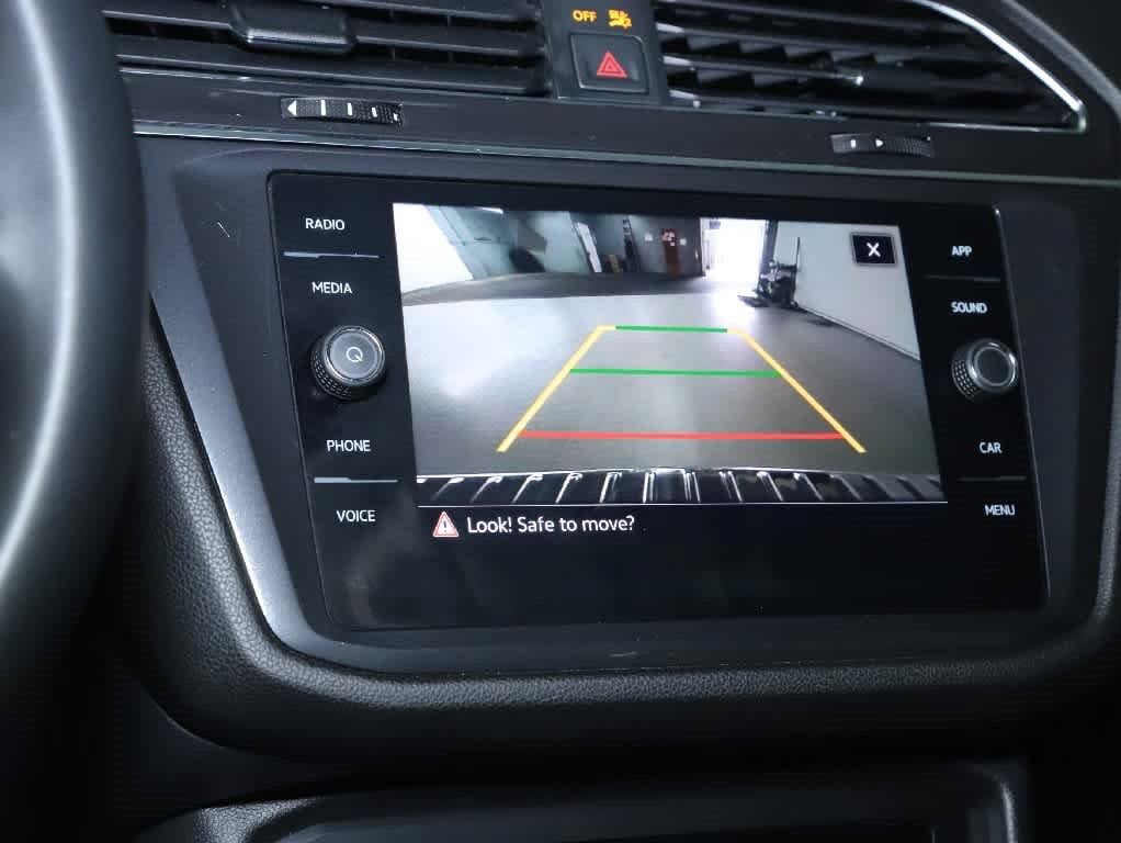 Certified 2023 Volkswagen Tiguan SE AWD/4WD image 29
