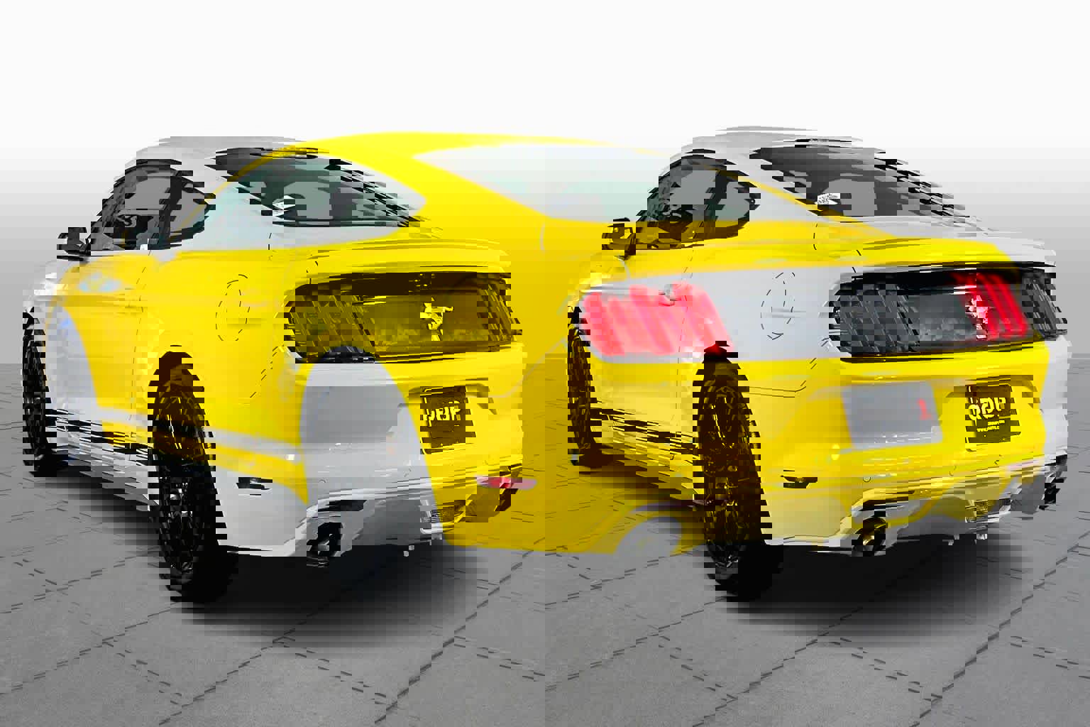 Used 2015 Ford Mustang Coupe w/ Equipment Group 051A image 10