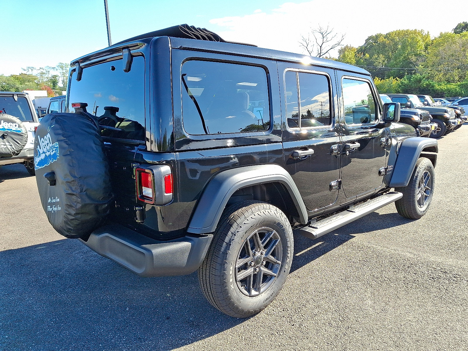 New 2026 Jeep Wrangler Sport S image 4