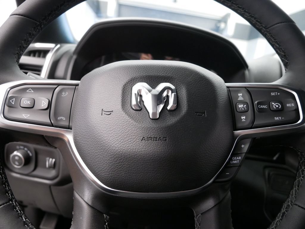 New 2026 RAM 2500 Big Horn AWD/4WD image 22