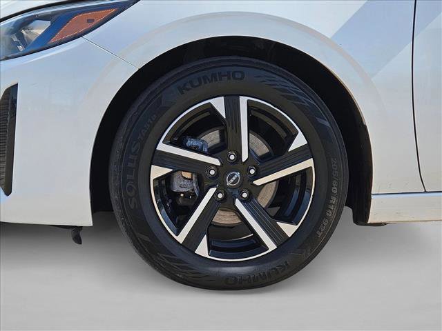 Used 2024 Nissan Sentra SV FWD image 23