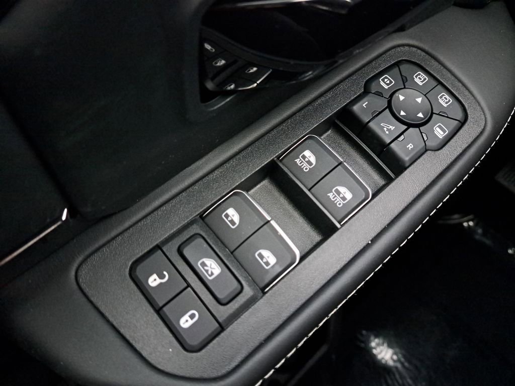 New 2026 RAM 2500 Rebel w/ Rebel Level 2 Equipment Group image 25