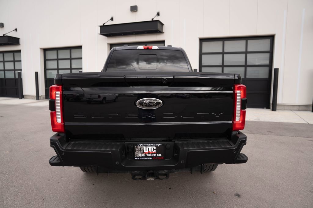 Used 2025 Ford F350 Lariat w/ Lariat Ultimate Package AWD/4WD image 7