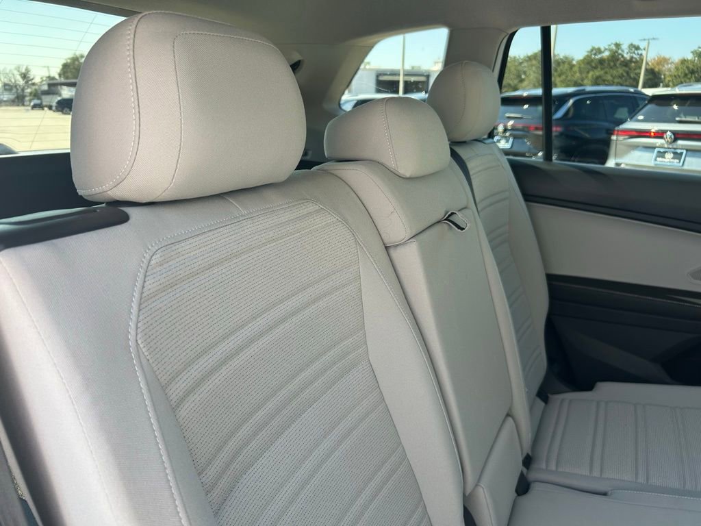 Certified 2023 Volkswagen Tiguan S image 52