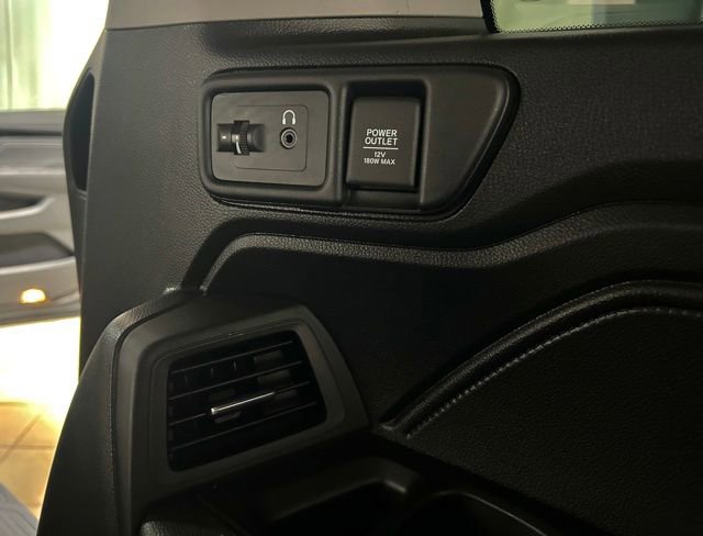 Used 2023 Honda Odyssey Elite image 25