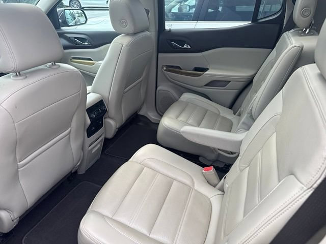Used 2018 GMC Acadia Denali w/ Technology Package AWD/4WD image 13