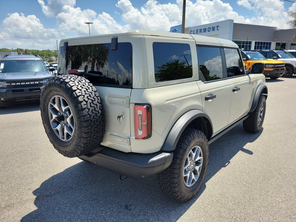Used 2025 Ford Bronco Badlands AWD/4WD image 5