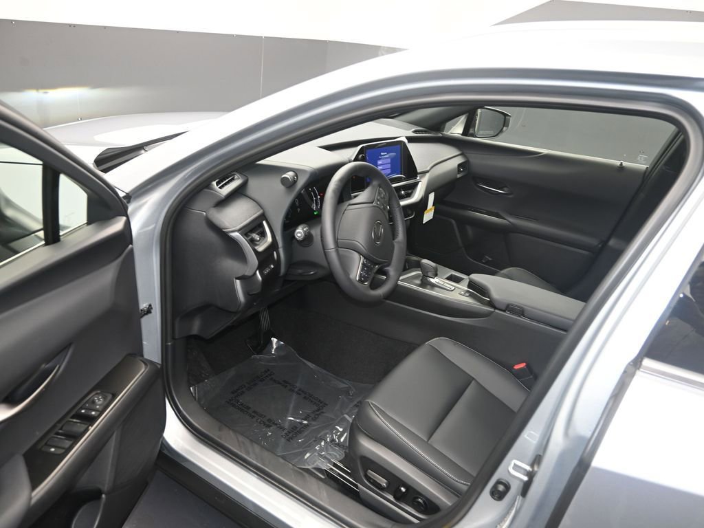 New 2026 Lexus UX 300h FWD image 10