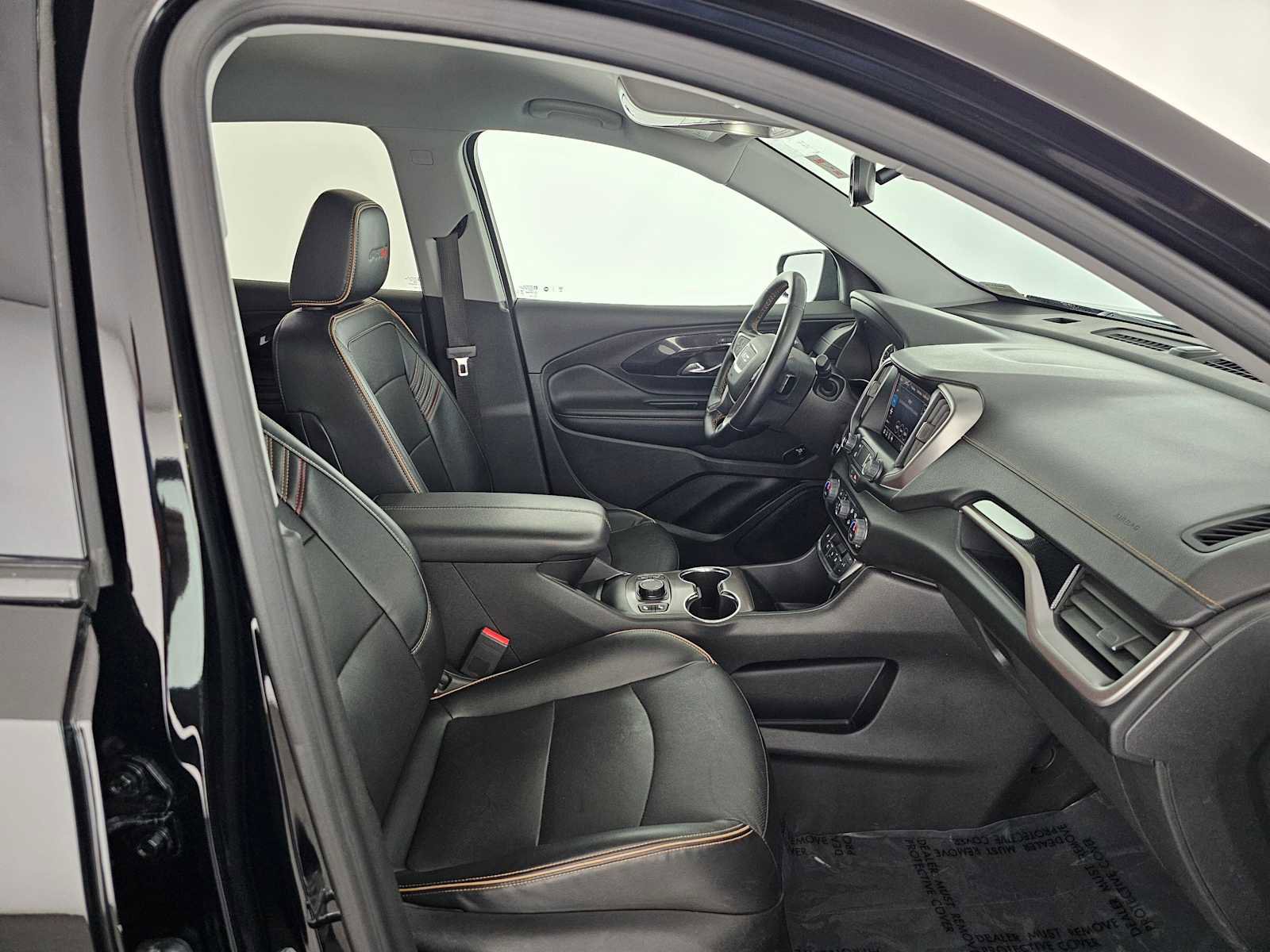 Used 2023 GMC Terrain AT4 image 10