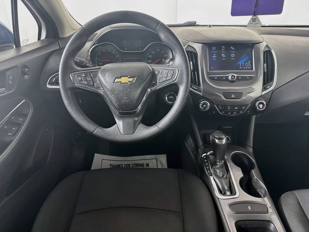Used 2017 Chevrolet Cruze LT w/ Convenience Package FWD image 27